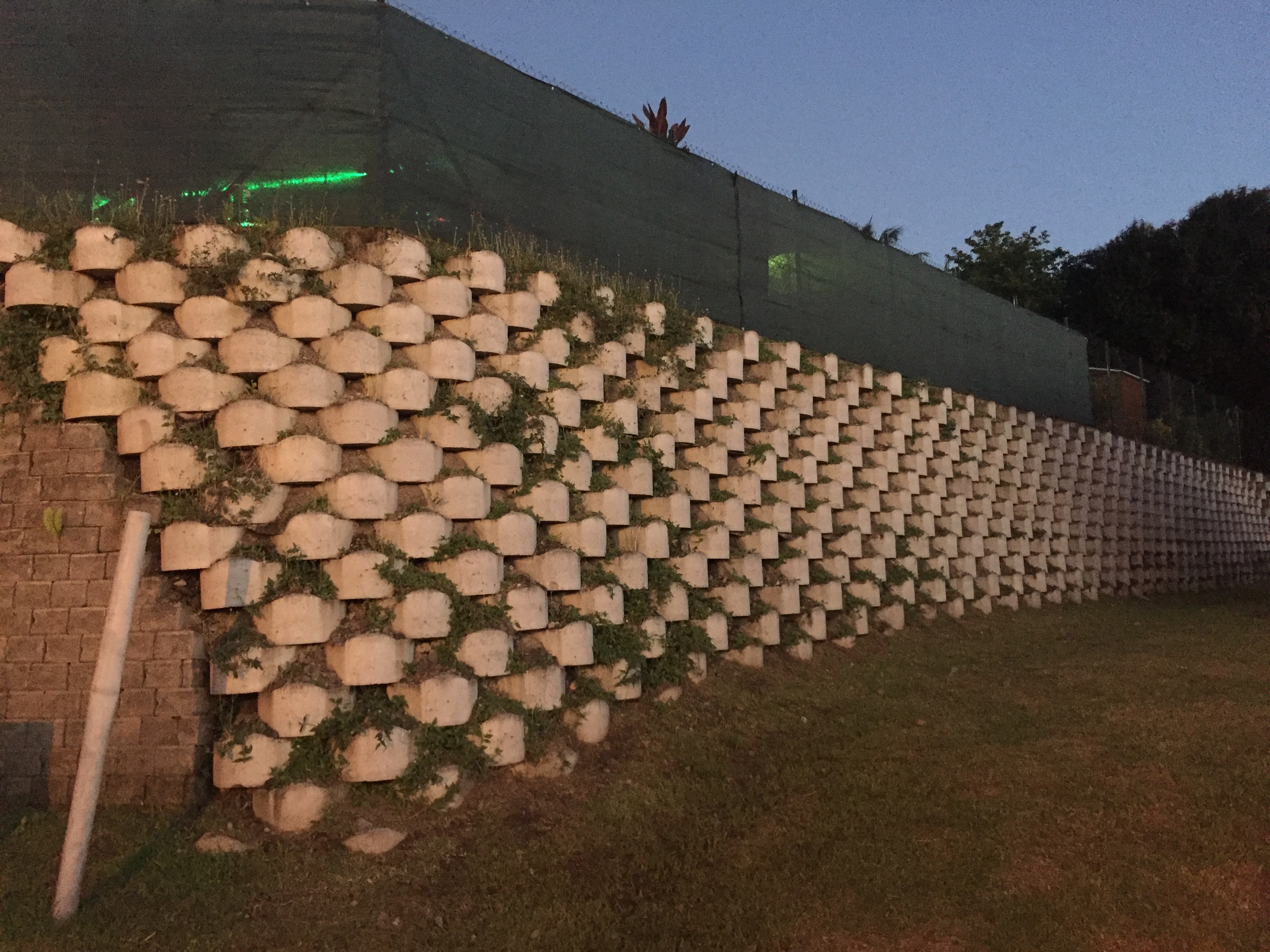 Mur ATALUS - ouvrage terminé Martinique